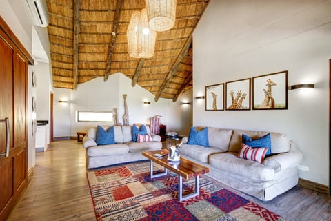The Strathearn Family Suite